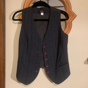 Black Body by Victoria vest